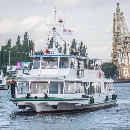 Black Pearl Deluxe Щецин Екстер'єр фото